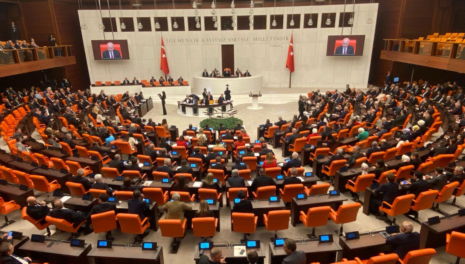 tbmmde yeni yasama yili basliyor ck9c7ITK