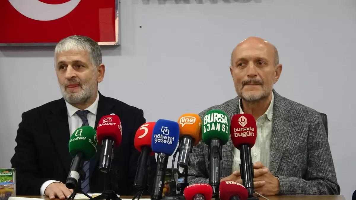 gazzeye yardim icin yola cikan milletvekilleri israil askerleri tarafindan alikonuldu Ne5Hl12P.jpg