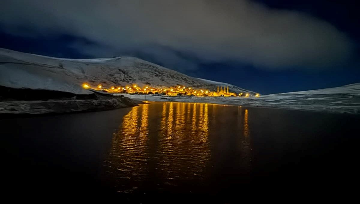 gumushanenin yuksekleri beyaza burundu y6PtSwqW