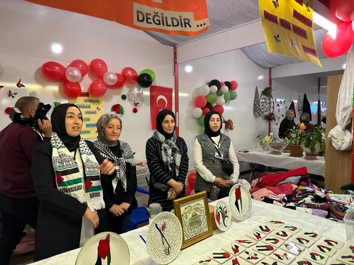 kahtada filistin icin kermes duzenlendi dY1VW9M6.jpg