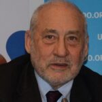 nobel-odullu-ekonomist-uyardi-dunyayi-kotu-gunler-bekliyor-ynw6SMxI